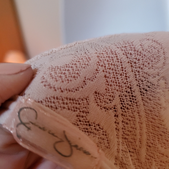 Jessica Simpson Light Padding Underwire Bra 32D - Picture 10 of 11